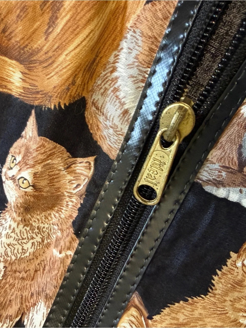Vintage Viator Cat Print Garment Hanging Bag- Double Sided